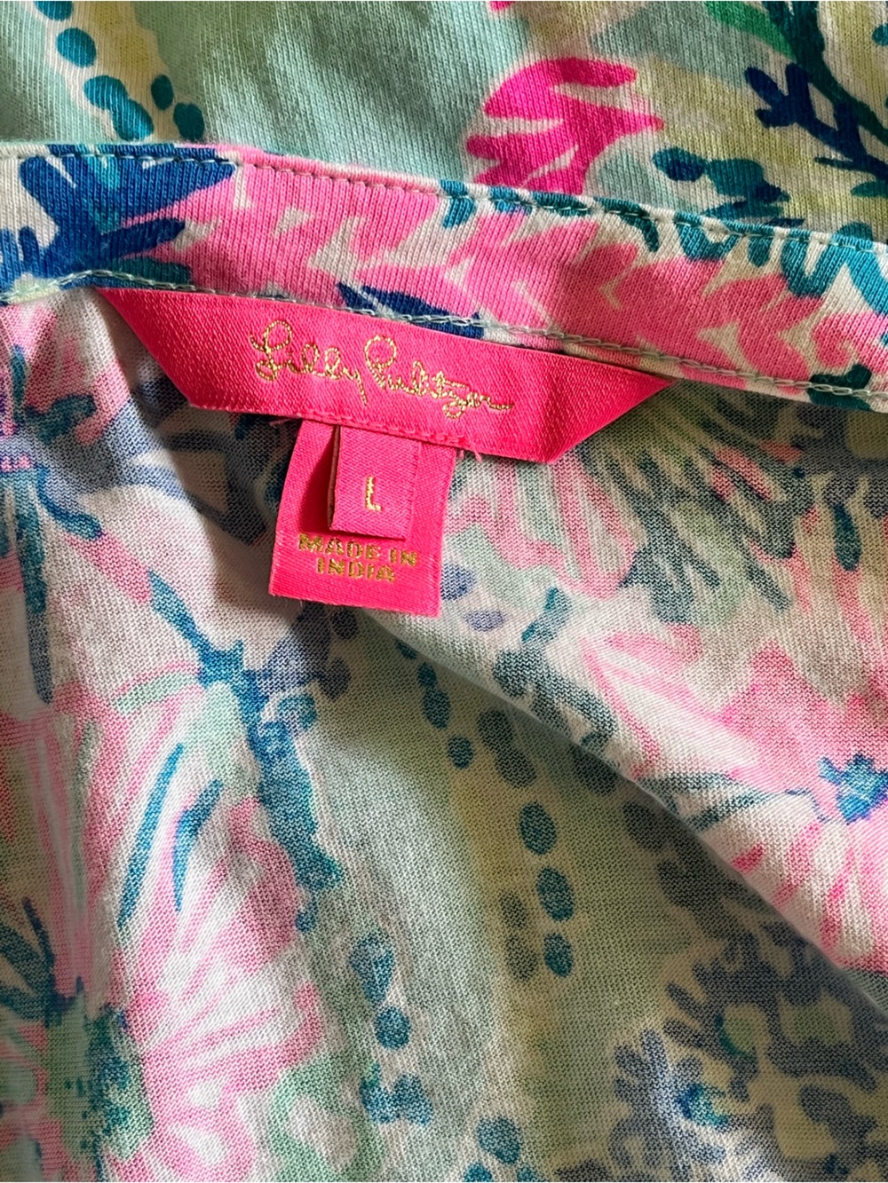 Lilly Pulitzer Pima Cotton Printed Top | Size L | Bell Sleeve EUC - Picture 6 of 8